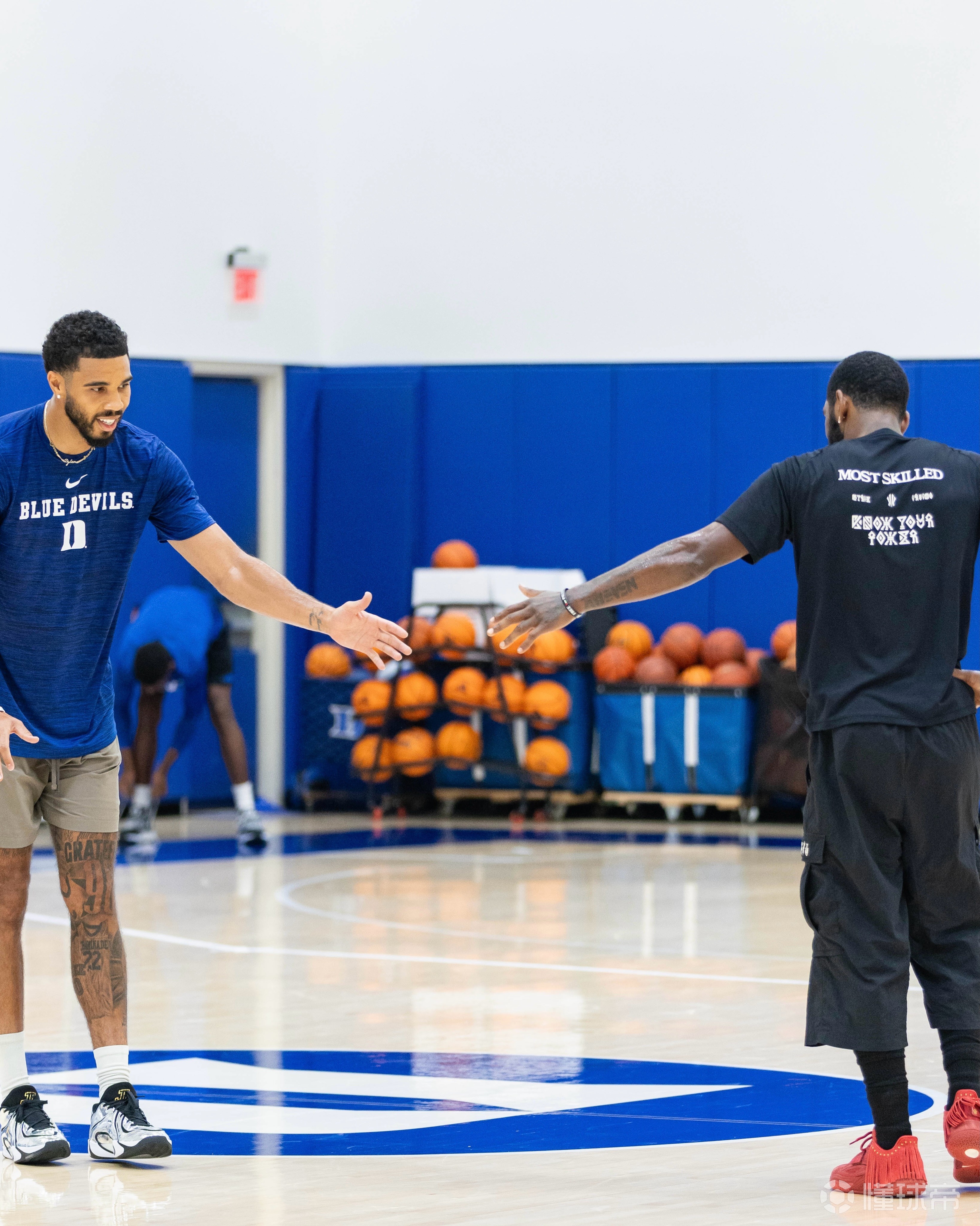 校友聚会,塔图姆、欧文、弗拉格等多名出自杜克的NBA球星返校训练