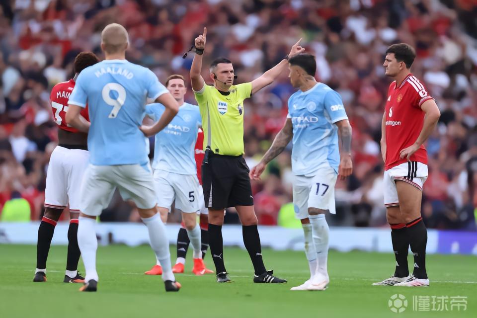 talkSPORT主持人：VAR是英超污点应被取消，它让裁判显得很蠢